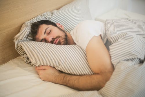 How addiction can affect sleep and cause insomnia?